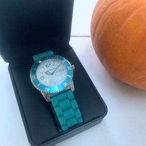 Rare Aqua Gossip Watch with Silicone Wristband, Moving Face Dial, Boxed